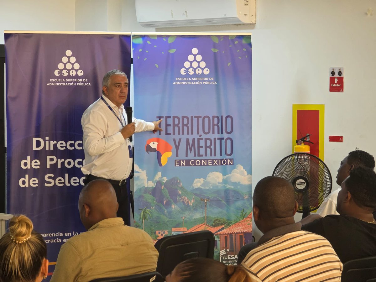 ESAPOficial's tweet photo. #Territoriales 💙 "La ESAP es el aliado estratégico del mérito en Colombia", afirmó Carlos Beltrán, director de procesos de selección de la #ESAP, durante la apertura del Encuentro #TerritorioYMéritoEnConexión en la ESAP Territorial #Chocó.
Este espacio reúne a funcionarios y contratistas de la ESAP y promueve una cultura del mérito como pilar para el fortalecimiento del empleo público en Colombia. #ESAP #Mérito