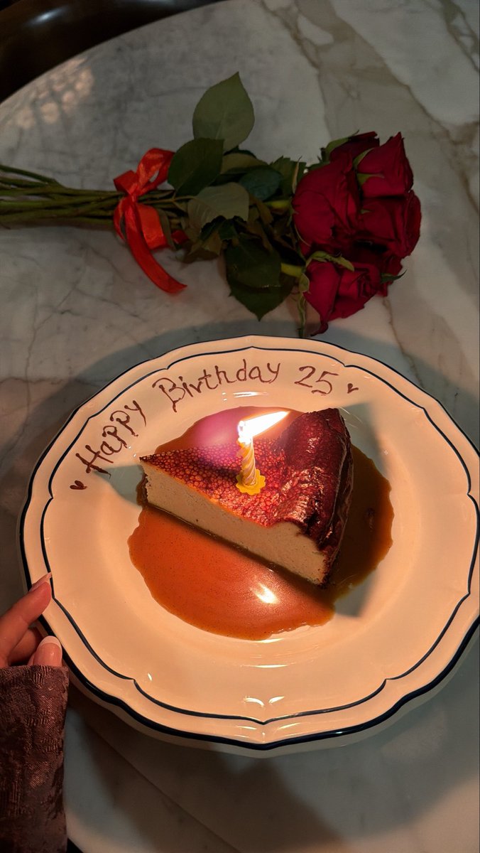_wa3d7's tweet photo. Hello 25 💞💞🎈 https://t.co/V81fqjPIGF