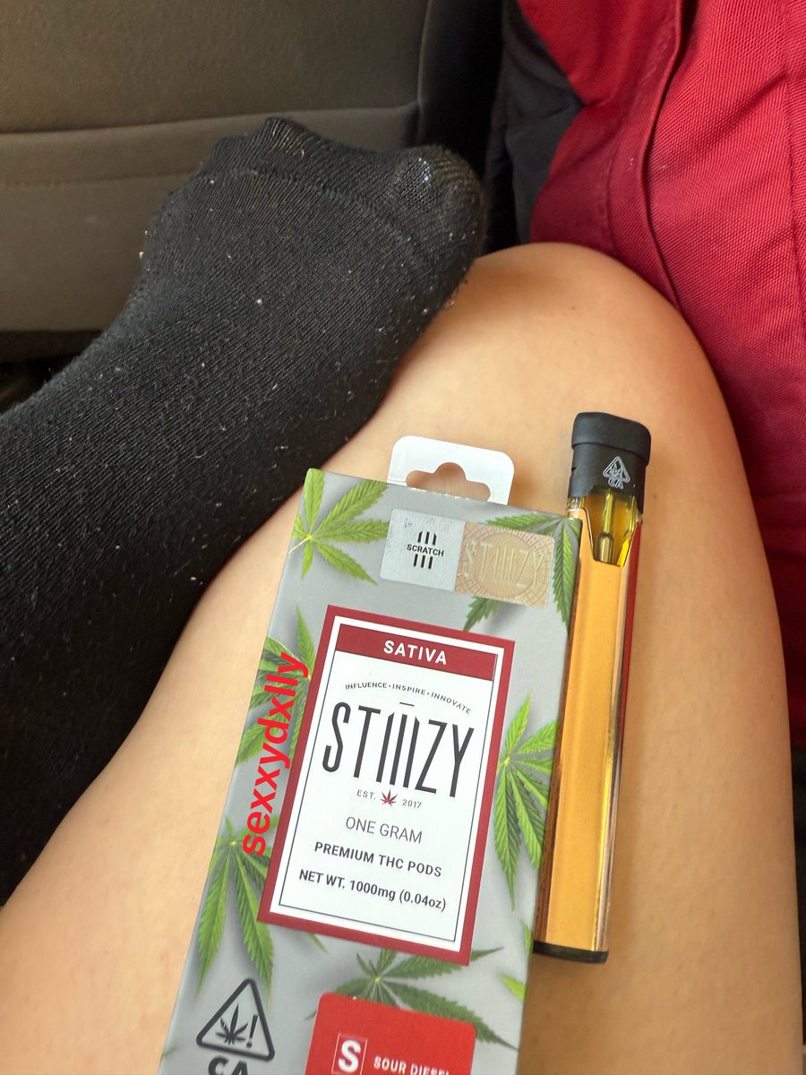 sexxydxlly's tweet photo. Had to refill my stizzy battery, who’s gonna be the lucky one to reimburse me 😌
Ps. I only ever get sativa 😍 https://t.co/dx8Gp81007