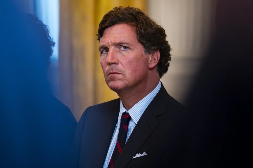 remarks's tweet photo. JUST IN: 🇺🇸 Tucker Carlson reveals he is building a new political party to rival Republicans and Democrats. https://t.co/z1ySV4QrCZ