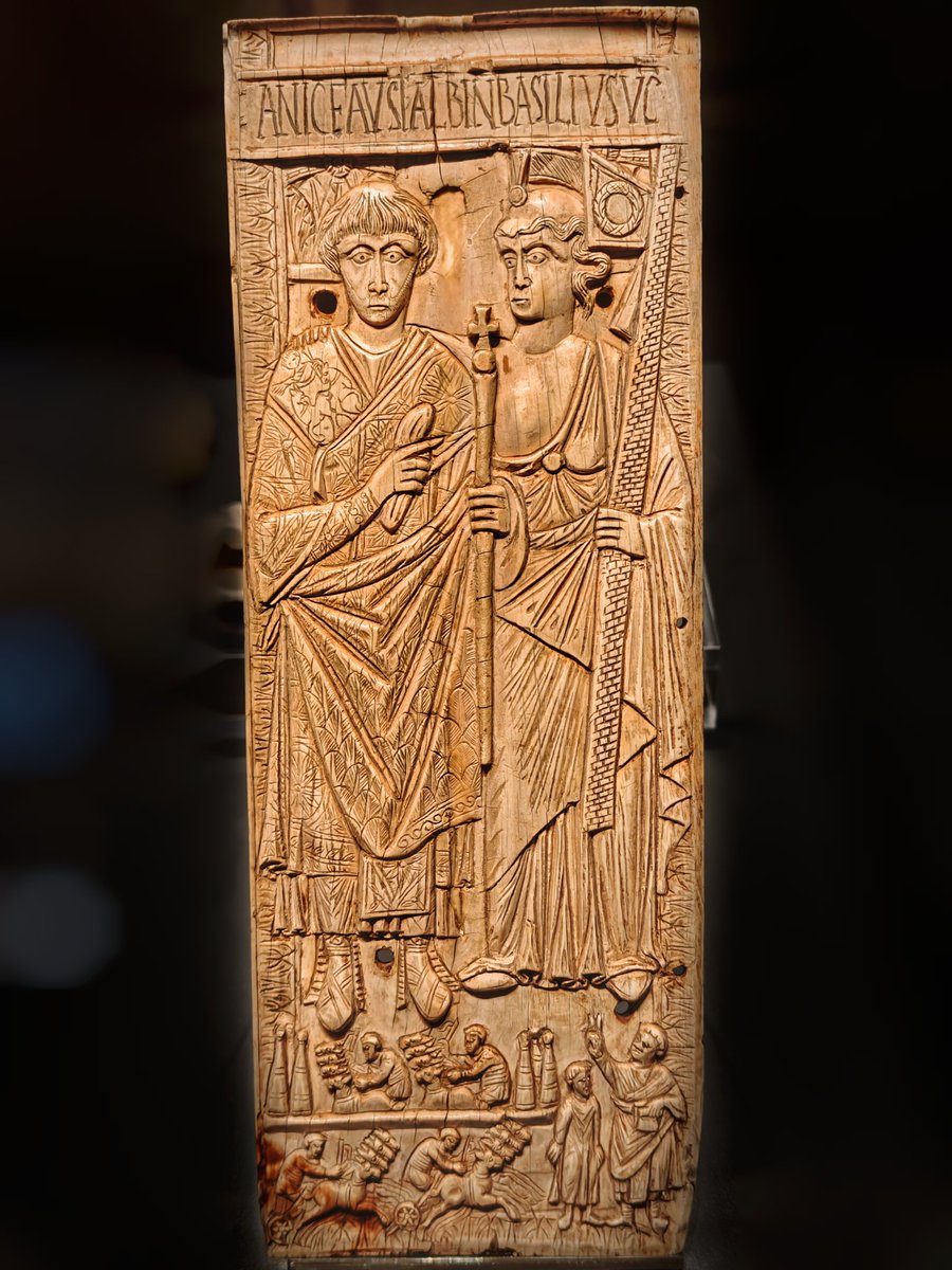 antmoose's tweet photo. This 541 CE ivory #diptych leaf from the #Bargello depicts Basilius, the very last #Roman #consul in history. But to understand what #Justinian actually abolished the following year, we have to look back at how #Rome manufactured its own constitutional history. #ReliefWednesday https://t.co/Jq1xeNvApP