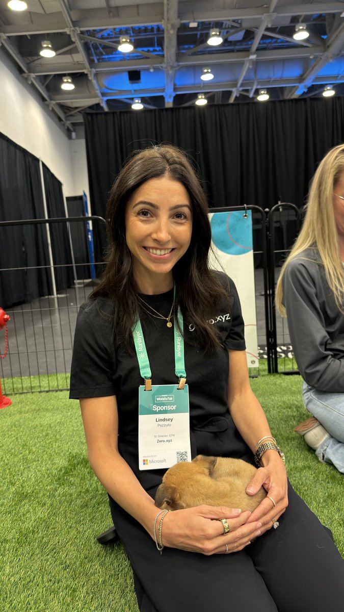 Lindsey Pozzuto tweet media