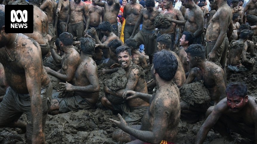 xtndmag's tweet photo. @upgradui @nypost meanwhile, in India https://t.co/smKGcDXgSp