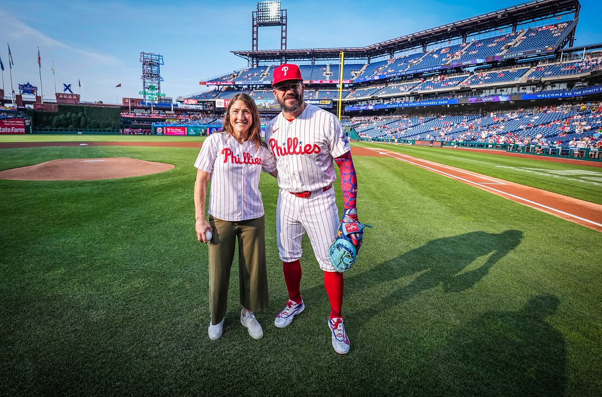 Phillies's tweet photo. Tonight's ceremonial first pitch was out of this world ☄️

Artemis II astronaut, and proud Phillies fan, Christina Koch is in the building! https://t.co/g22iUlxZA1
