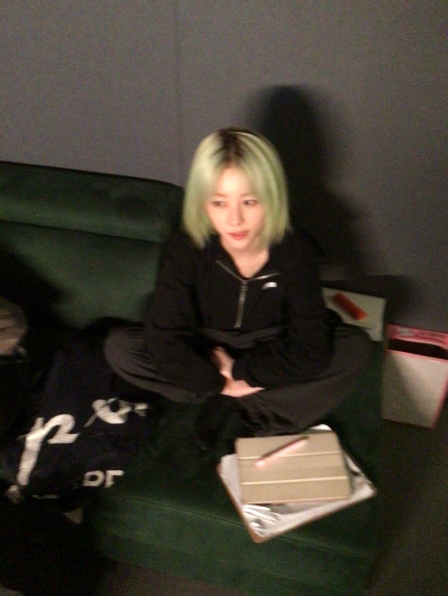 meltchild's tweet photo. 260701 Berriz #아코 

#언차일드 #Unchild #WeAreUnchild https://t.co/gpujfRlgy4
