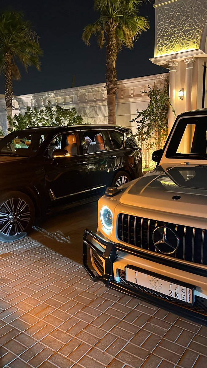 6NAup's tweet photo. هو راس مالي ، والعرب مايدرون❣️. https://t.co/RmszhFqsbd