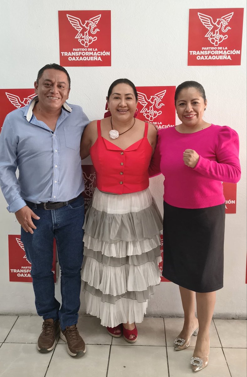PETEOOAX's tweet photo. 🥊❤️ El día de hoy, nuestra Presidenta del Partido de la Transformación Oaxaqueña, Salomé Martínez, sostuvo una reunión con la destacada boxeadora María Goretti Ramírez Sánchez, mejor conocida como “La Guerrera Mixteca”.

Este acercamiento refrenda nuestro compromiso de reconocer e impulsar a las mujeres oaxaqueñas que, con esfuerzo, disciplina y orgullo, ponen en alto el nombre de nuestro estado. Seguimos construyendo una Transformación cercana a quienes inspiran con su ejemplo. ❤️🤍

#SomosLaFuerzaDeLaTransformación
#LaFuerzaDelCambioVerdadero

@SalomeMtzS