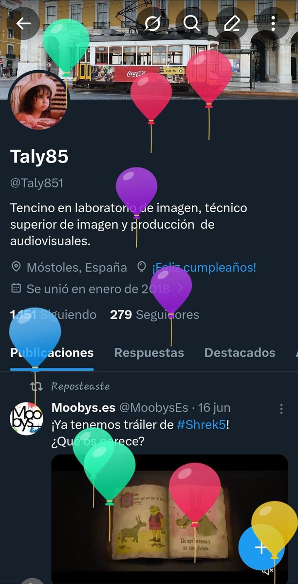 Taly851's tweet photo. Me encanta meterme por aquí en mi cumpleaños para poder ver los globos 🙈 Yo y mis tonterías 😂 #cumpleaños https://t.co/mEAydARw0Y