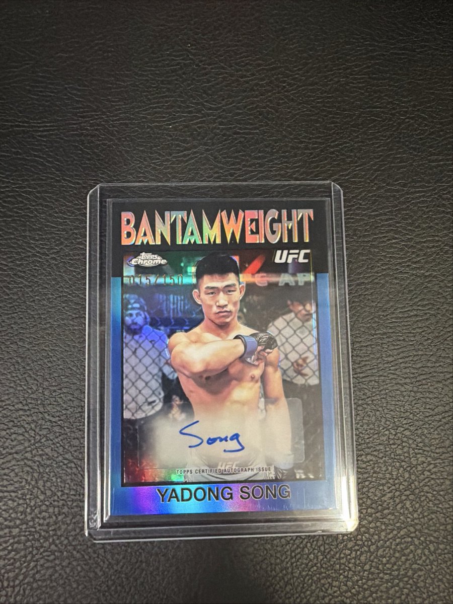BasedCardGuy's tweet photo. Check out 2026 Topps Chrome UFC Yadong Song Auto Refractor 15/150 https://t.co/rZesPqgF97 #eBay via @eBay #TBBReposts #TBBCrew #CardsForSale #UFC #ToppsChrome #YadongSong #Auto https://t.co/HgdqSgqUHC