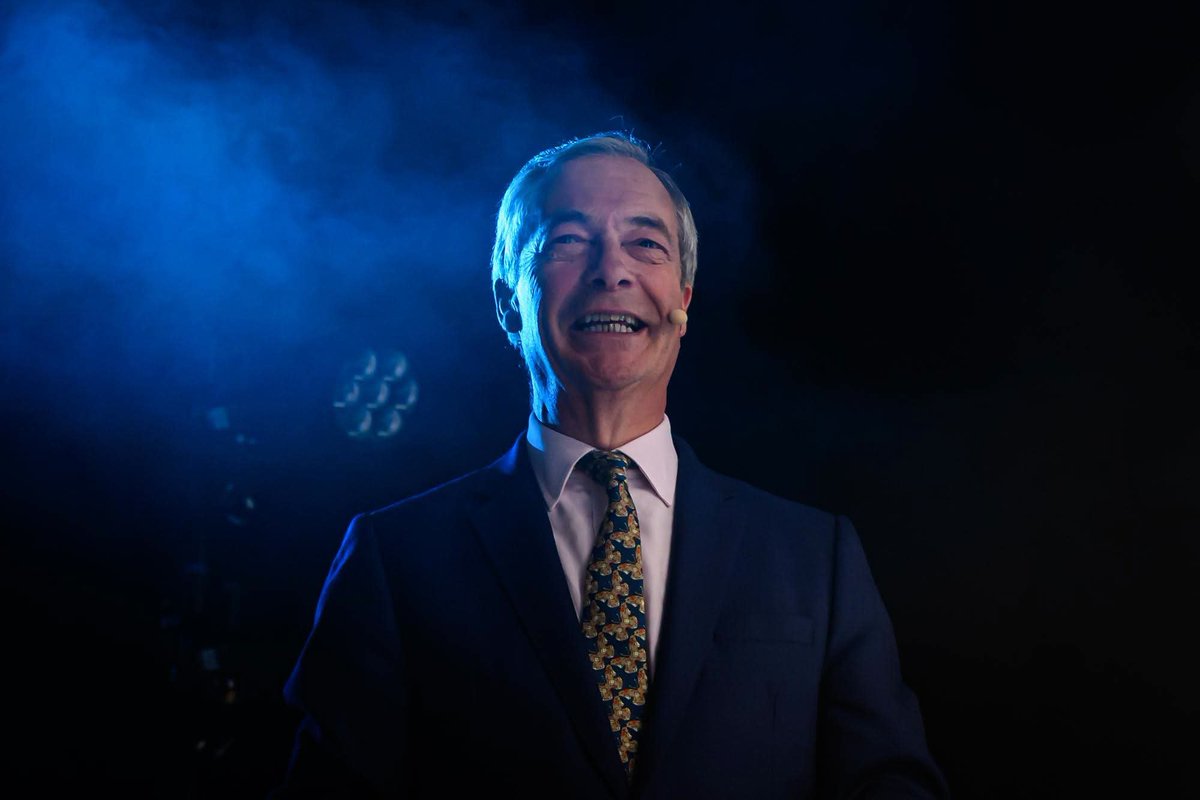RealPatriotsRVQ's tweet photo. The treacherous Establishment are gunning for Farage. They know he is a real threat to their destructive agenda and are manufacturing scandals &amp; divisions, but Nigel is long in the tooth. He rides out the storms &amp; comes back stronger every time. Just like Trump. An overcomer. https://t.co/46hXK2AEUS
