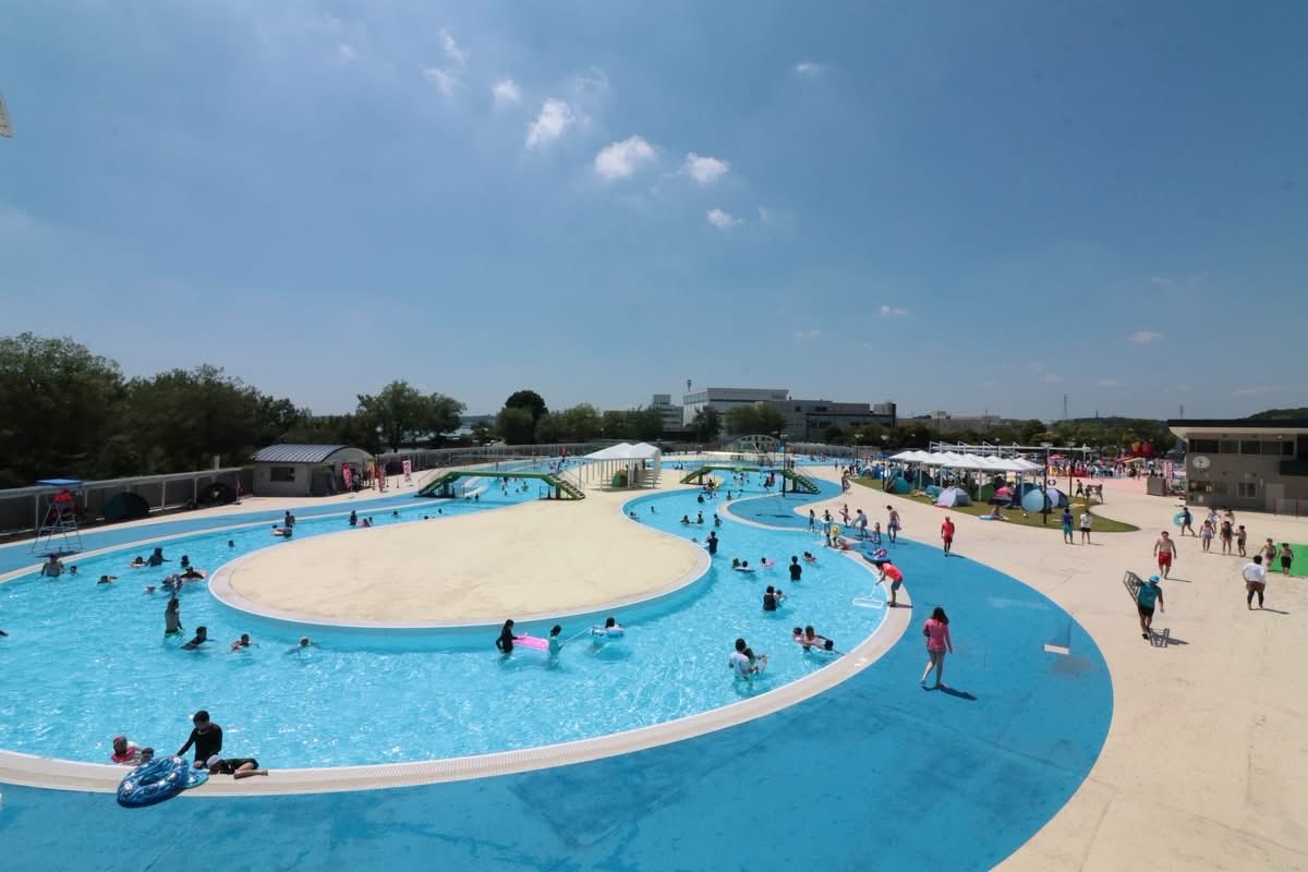 O148And's tweet photo. 【水郷プールで夏を楽しもう！】

https://t.co/9HLyVzOKIi

#茨城県
#土浦市
#水郷プール
#夏を楽しもう
#広報つちうら
#土浦市長
#安藤真理子 https://t.co/Qg1fjkxoc9