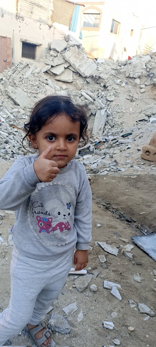 EleenSharaf's tweet photo. My little girl asks if weβll ever be safe again π
βοΈβπ₯https://t.co/epuvNnmdcQ https://t.co/cOCbcU2nOn