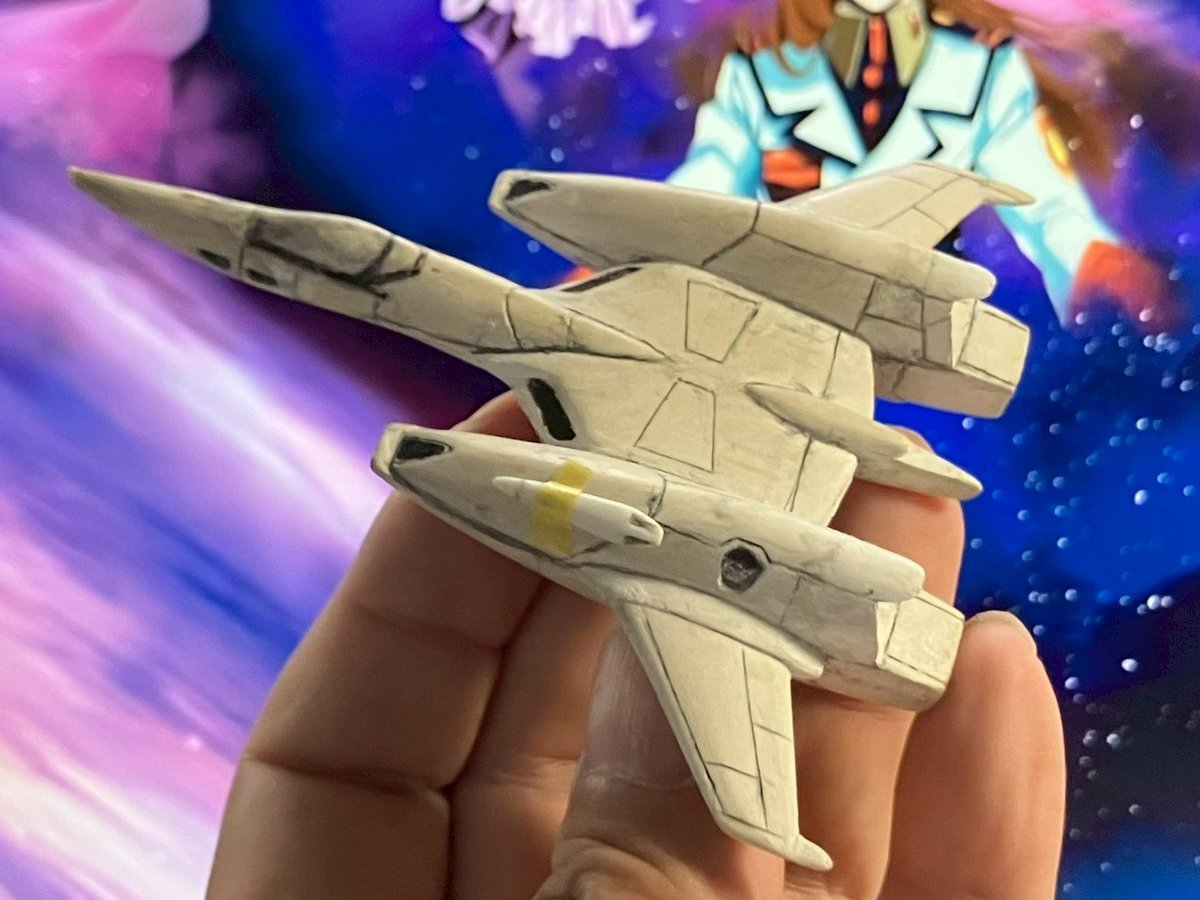 tarman5o5o's tweet photo. おはようございます☺️
1/144 VF-4ライトニングIII
ニューファンドで制作中
肩後部のバーニア周りを整形してます
更に良くなった気がしてます😳
ガンダム見てなかったら「更に」なんて使わないかもね😁
#超時空要塞マクロス
#FlashBack2012 https://t.co/s4wxVJfjhi