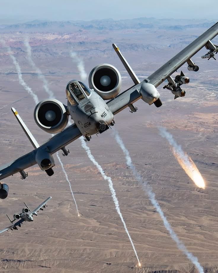 defense_civil25's tweet photo. 🚨Update: President Trump is furious that Iran has walked away from negotiations and is keeping the Strait of Hormuz closed, and he is planning a massive attack, but only after the Wood Cup Final Game….. Set for Sunday, July 19….. bookmark this post!! https://t.co/fnBpBuwei9