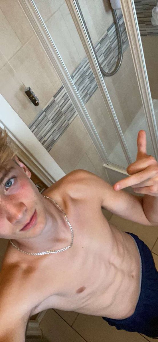 VIP_BAITEDBOYS1's tweet photo. British Teen
Bait files, bait requests💦 and vip channel available 🍆🎬🔥
https://t.co/8TbNLr2pEN

#baited #straightbait #baitedboys
#straightbaited #baitboy #baitrequest #baits #baitservices https://t.co/hryotzzMmf