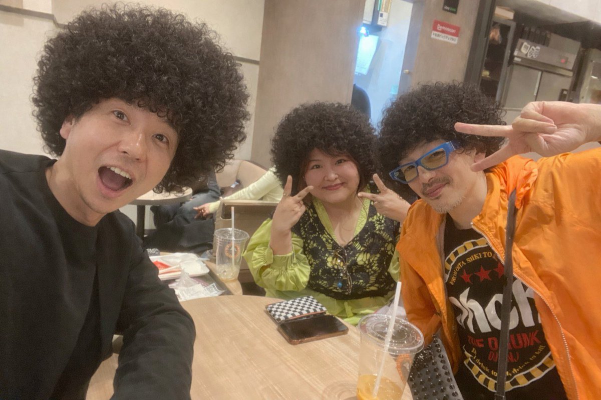 tateduka2000's tweet photo. 2018年に僕等夫婦は東京三田にある
戸板女子短大の学園祭のプロデュースにガッツリと携わりました。
その時、愛を持ってご一緒したのが、
大学広報、promotionのカリスマ
澁谷さん。
@ayubis20 
日本一の学園祭を創りたい。
熱く語り合い、向き合い、大成功でした！
今は札幌にです
ただただありがとう https://t.co/QwW1LtJHP8