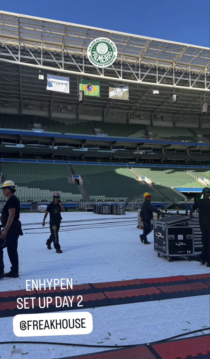 ENHYPEN_Brasil's tweet photo. MAIS ALGUMAS IMAGENS DA MONTAGEM DO PALCO PARA O SHOW DO ENHYPEN!! 🔥 

@ENHYPEN_members @ENHYPEN #ENHYPEN #엔하이픈 https://t.co/8ndyJQHNie