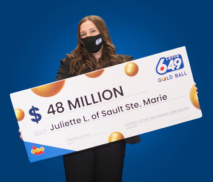 Indie5051's tweet photo. A los 5 años, Juliette donó todos sus ahorros para Haití.

Trece años después, ganó 48 millones en la lotería. https://t.co/ovr2QpkaB3