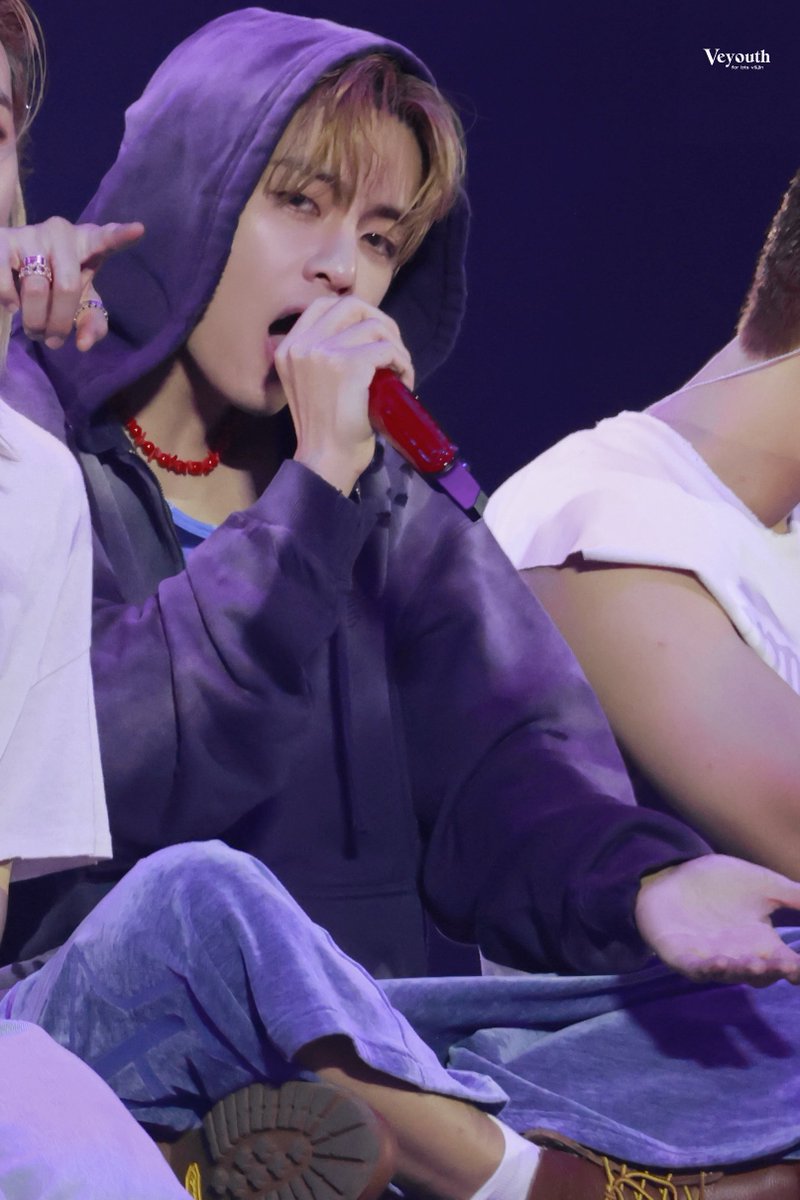 Veyouth_9592's tweet photo. 260701 BRUSSELS   #V #뷔  #BTSV #TAEHYUNG #방탄소년단 #BTS_WORLDTOUR_ARIRANG
@BTS_twt https://t.co/GoI7Jd6EsF