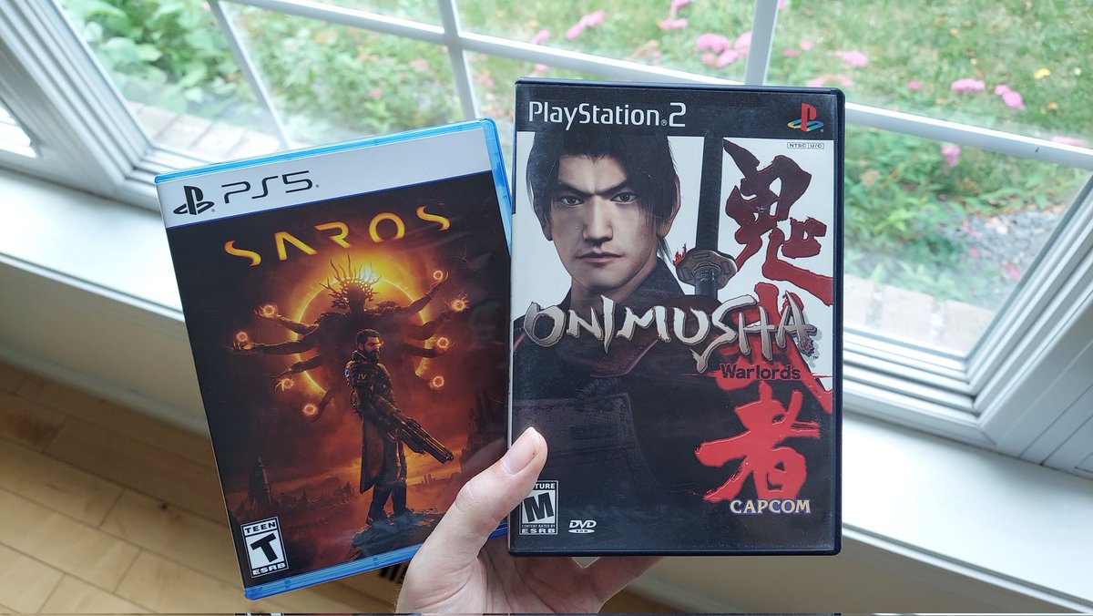 DashRetroTV's tweet photo. @tygryske Every day. Here's the most recent new game and most recent old game I've bought. https://t.co/xDwM9Br9Bd