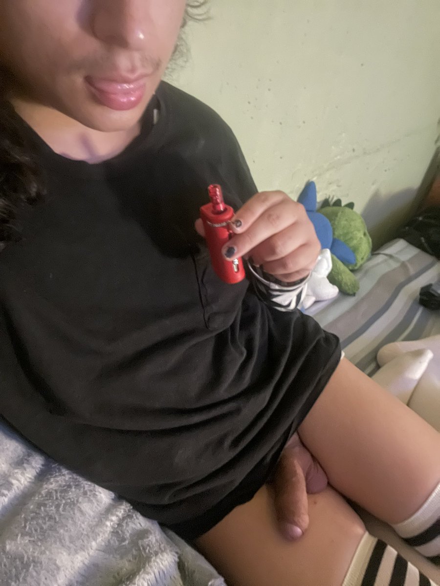 intcoqui's tweet photo. Passes you the virtual cart #nsfwtwtًً #trans #mtf https://t.co/hvWbLvZhmr