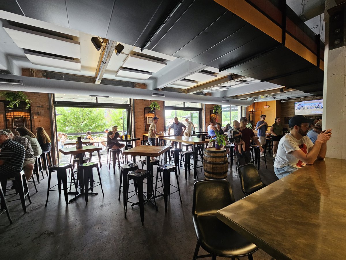 RickRossRolled's tweet photo. The new Dangerous Man brewpub in Murderapolis.
Great location and venue with xcellent beers. https://t.co/QwqDFOss0O