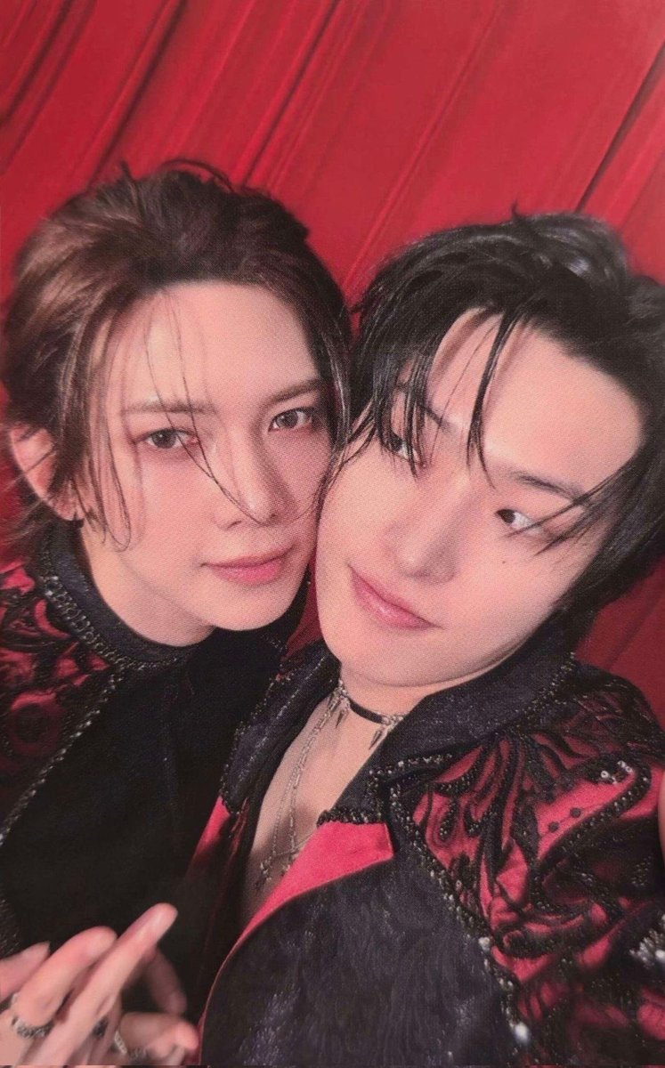 OpalWatergate's tweet photo. ♡ I’m looking for interactive moots #ladstwt ♡ 

♡ Opal┆’01┆She/Her
♡ NA Server
♡ Sylus/Caleb/Valko main┆OT6 forever ♾️
♡ DNI if you are a minor or anti’s of any li
♡ I do retweet/spam post, fyi~

(🐦‍⬛🍎🐺) Proud sister to @puddinfreeky (🍎🐺⭐️) https://t.co/FLpfpqpv9m