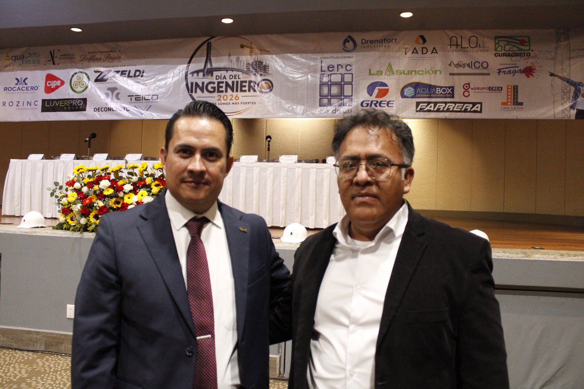 CmicOaxaca's tweet photo. El presidente de CMIC Oaxaca, Arq. Misael Pablo Sandoval Domínguez, asistió como invitado a la celebración del Día del Ingeniero organizada por el CICO, reconociendo la labor de quienes impulsan el desarrollo de la infraestructura en Oaxaca. 

#CMICOaxaca #CICO #DíaDelIngeniero https://t.co/ufGGFkPJeG