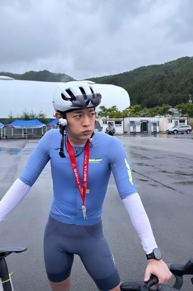 _minhotaur_'s tweet photo. Two posts in a row? Must have been the wind...

Anyway guys if you're gonna bike in summer, do it either very early or very late. https://t.co/4tYV2H961u
