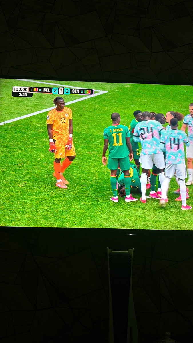 isma_L49's tweet photo. Vous sortez pas du terrain ????
#senegal
#belgique https://t.co/S03jYsk8G1