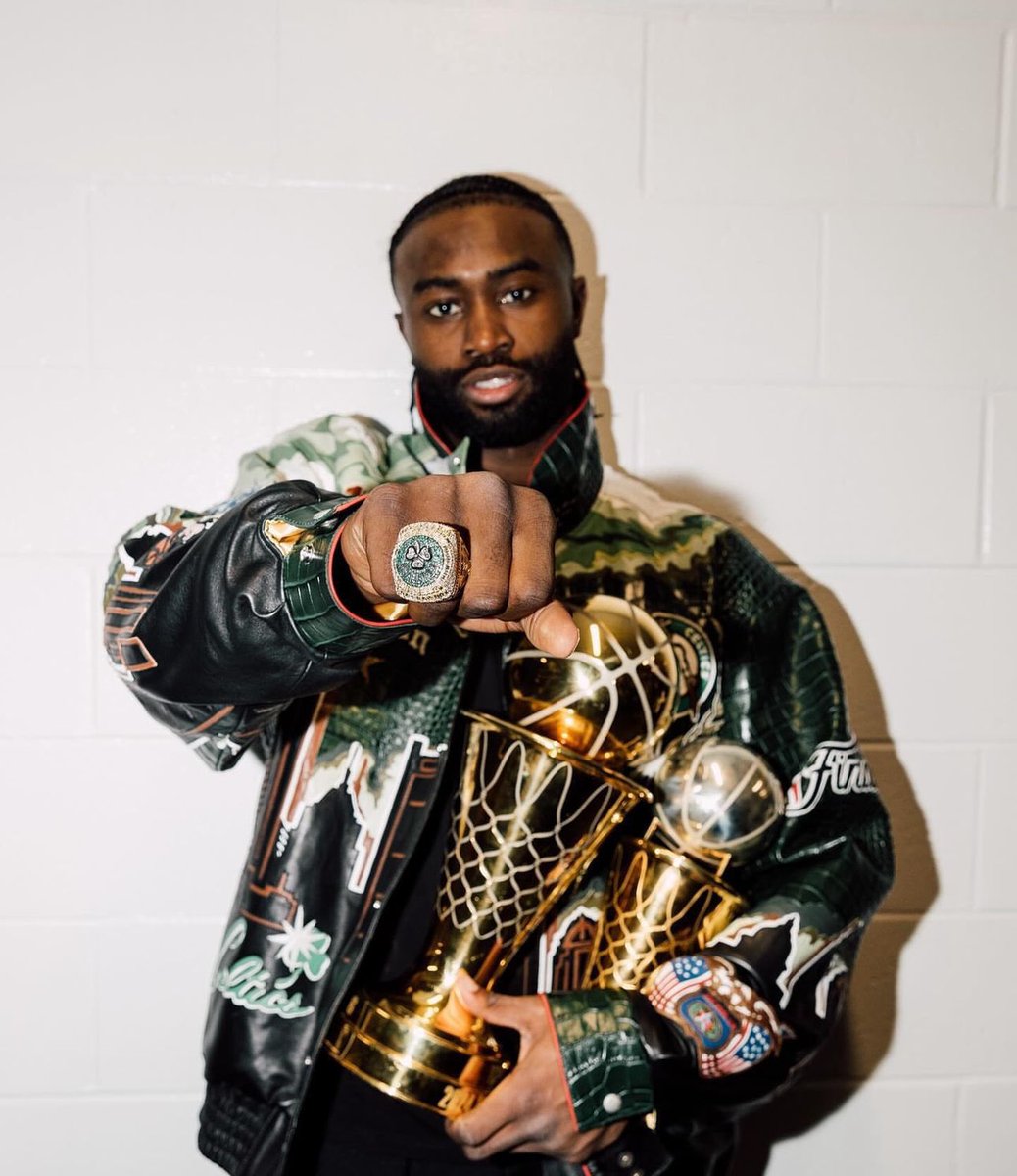 Timi_093's tweet photo. Man, after 10 years Jaylen Brown is no longer a Celtic.

I feel pretty empty right now. Damn.

Gonna make a top-50 plays video for him for sure. Actually I will start working on it now. It's 1am here in Poland, but I don't mind going a rabbit hole of JB's best Celtics moments. https://t.co/3JvmlDPy3n