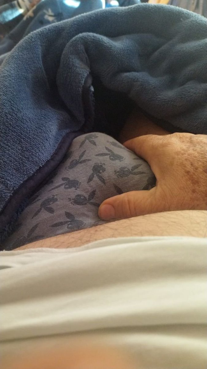 idkGuzman's tweet photo. Maduros Viejones Engañados 
Grupo privado $ pide inf para que te puedas unir y veas del mejor grupo de telegram 😏🔥

*Videos cogiendo 
*Videos sacando leche 
*Fotos y mucho más... 

Oferta !! Acceso x 100 pesos  mexicanos !!
Puros Maduros originales https://t.co/lbeWM67gw6