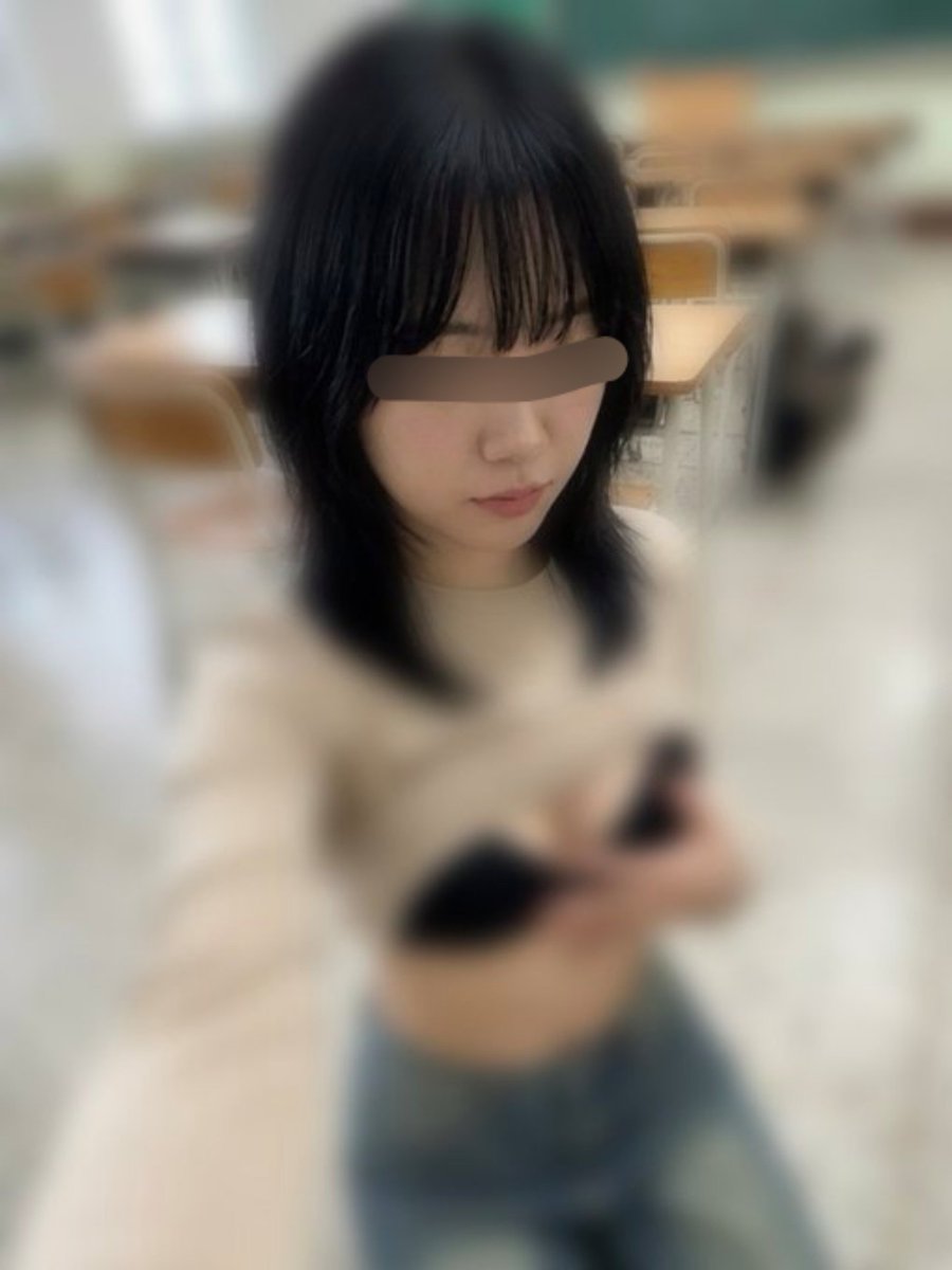 serasera66666's tweet photo. 갓 결혼한 미시 여교사

#유부녀 #기혼 #여교사 #펨섭 #조련 https://t.co/Oc0wNV1t7h