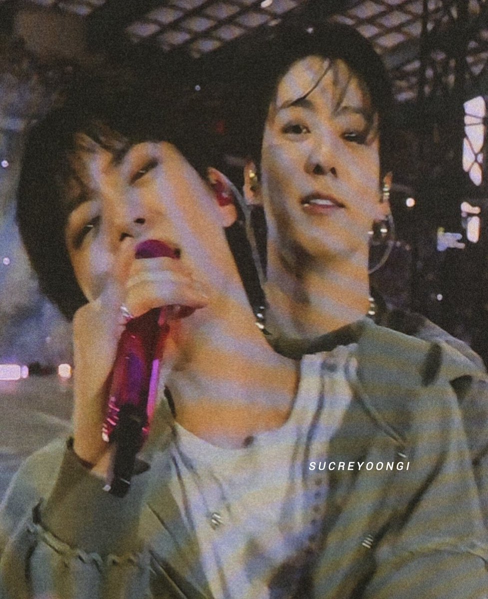 sucreyoongi's tweet photo. guys.... seokjin and jungkook ❤️‍🩹 https://t.co/S1PhGdI5Vc