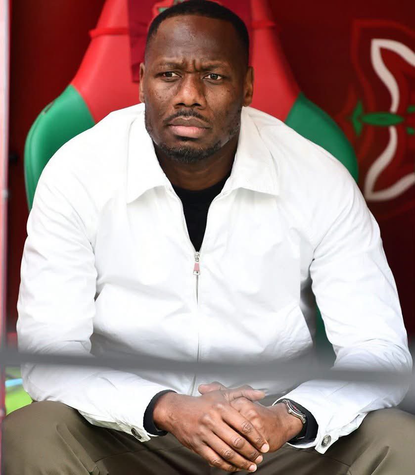 luca_varan's tweet photo. Les choix de pape Thiaw pour les remplacements vraiment incroyable 
Pourquoi faire sortir Elimane Ndiaye et pape Gueye ?? 

Faé a l’erreur de faire sortir Inao et a perdu 
Thiaw fait sortir son meilleur milieu a 2-0 💔 https://t.co/o9GbQWUuc7