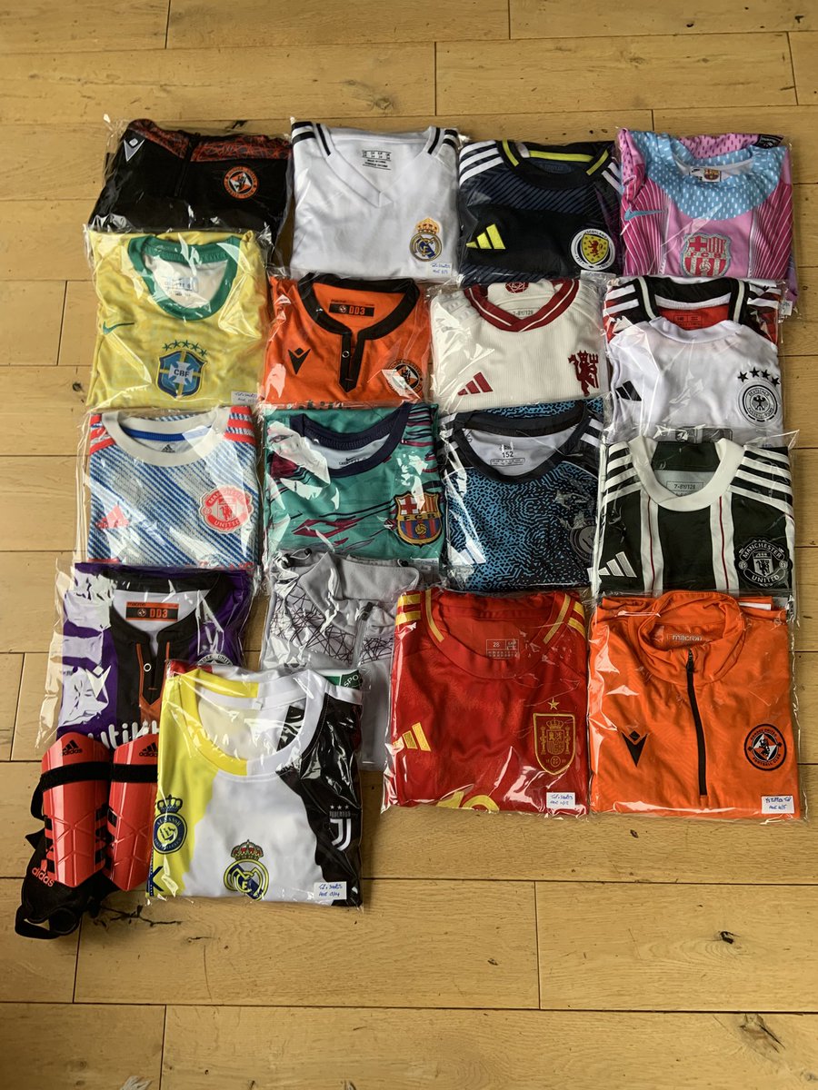 fitbaboots's tweet photo. Boots and kit recently issued to two local schools. https://t.co/D0Q8ciT4Kg