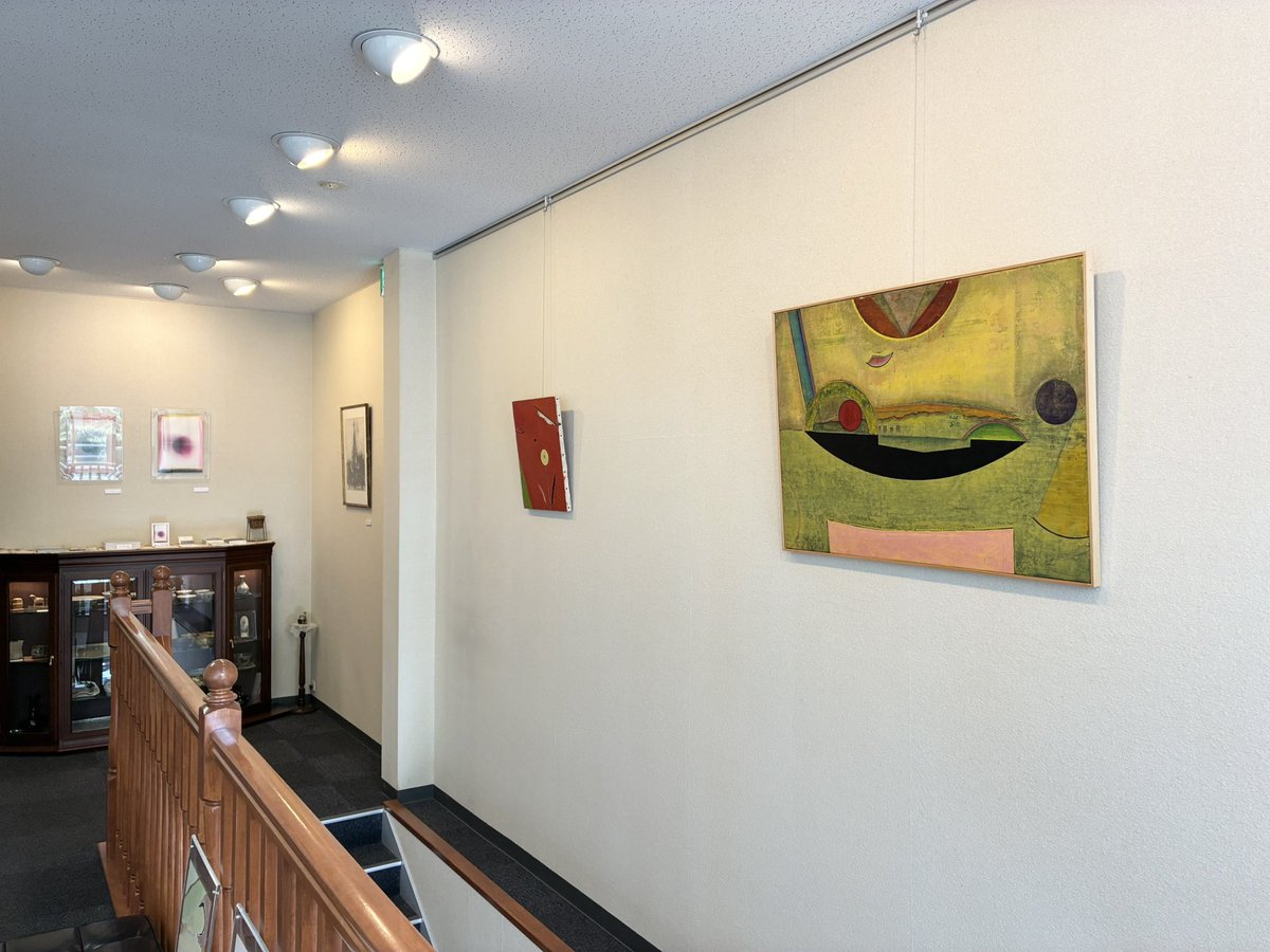 petites_formes's tweet photo. 自然を愛し、芸術と人生を愛した納弘造、遺された作品を展示して、弘造の心の窓から見えた光の世界をご覧いただきます。

納弘造展《光を生きて》
7/11(土)迄開催中
日祝休廊/土曜日は営業
11:00-19:00(入場18:00迄)
予約受付06-6231-2302
https://t.co/p7Jr4nWO5N
1970年代
油彩 キャンバス 65.2×91㎝ https://t.co/esk96pdIjM