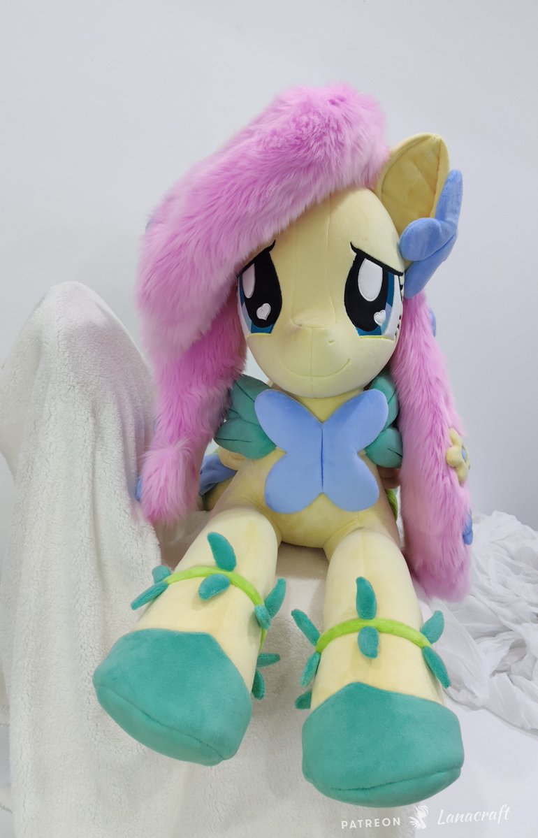 _LanaCraft's tweet photo. Fluttershy in her Gala Dress… and a Little More https://t.co/exthEJ54Cn
💛 #mlpfim #plush https://t.co/1UOxJAmYHd