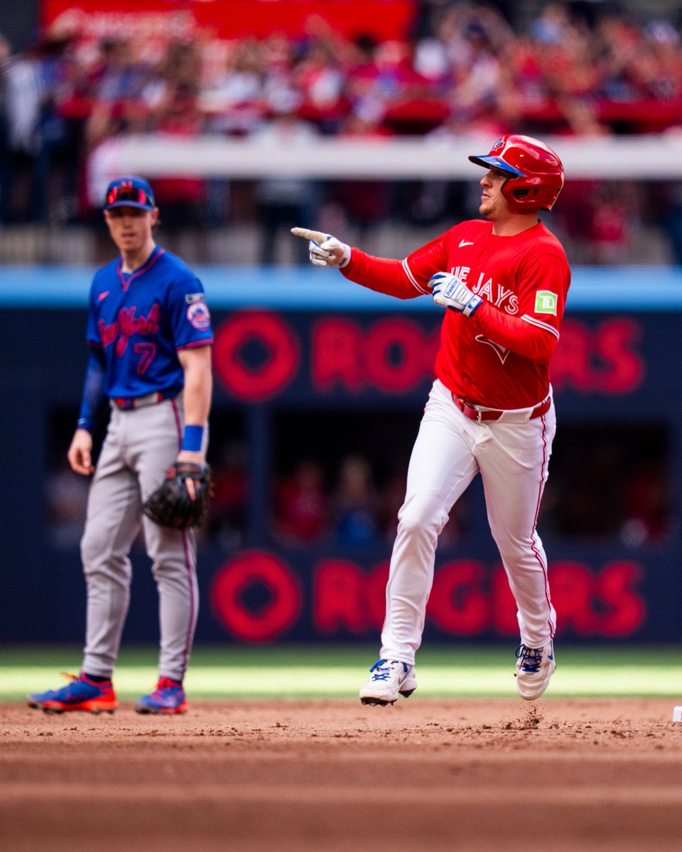 BlueJays's tweet photo. Straw started the Canada Day fireworks early 🎆 #BlueJays50 https://t.co/RVtYqYttWm