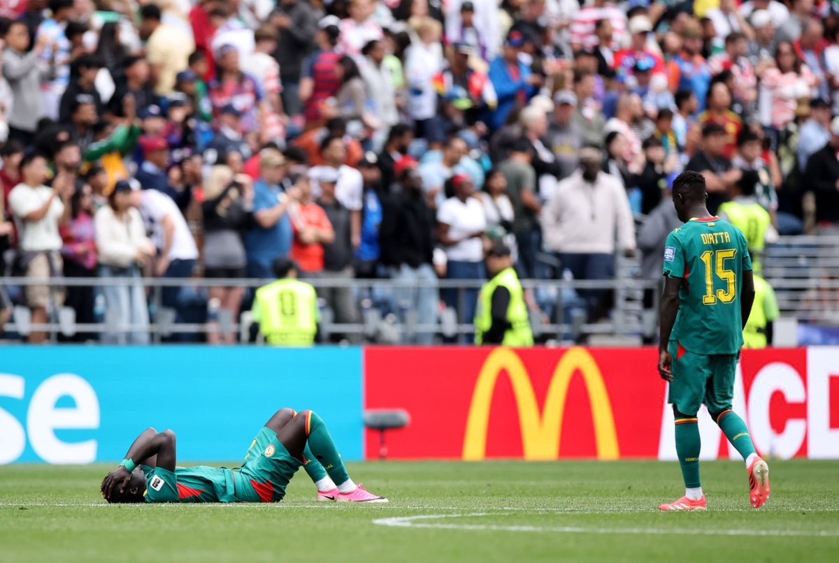 ActuFoot_'s tweet photo. Le Sénégal 🇸🇳 n'y arrive TOUJOURS PAS sur ses dernières Coupes du monde... 😢

🏆 2018
❌ ÉLIMINÉ au premier tour

🏆 2022
❌ ÉLIMINÉ en huitièmes de finale

🏆 2026
❌ ÉLIMINÉ en seizièmes de finale https://t.co/9T8IUrn8OH