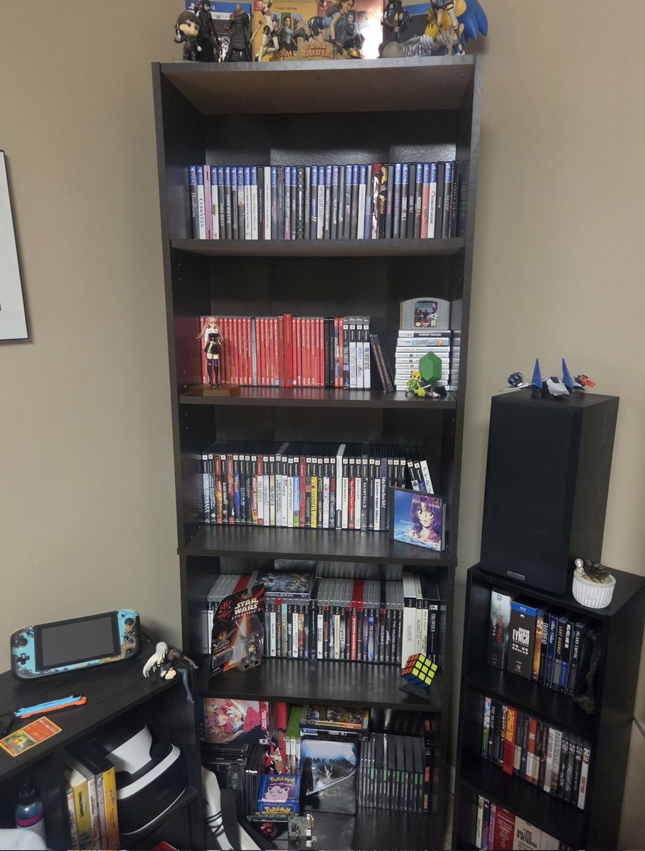 aigisaur's tweet photo. Speaking of physical games, I need another shelf. You're all more than welcome to borrow a game. Except silent hill 3. Not that one. https://t.co/1TcImVa9pH