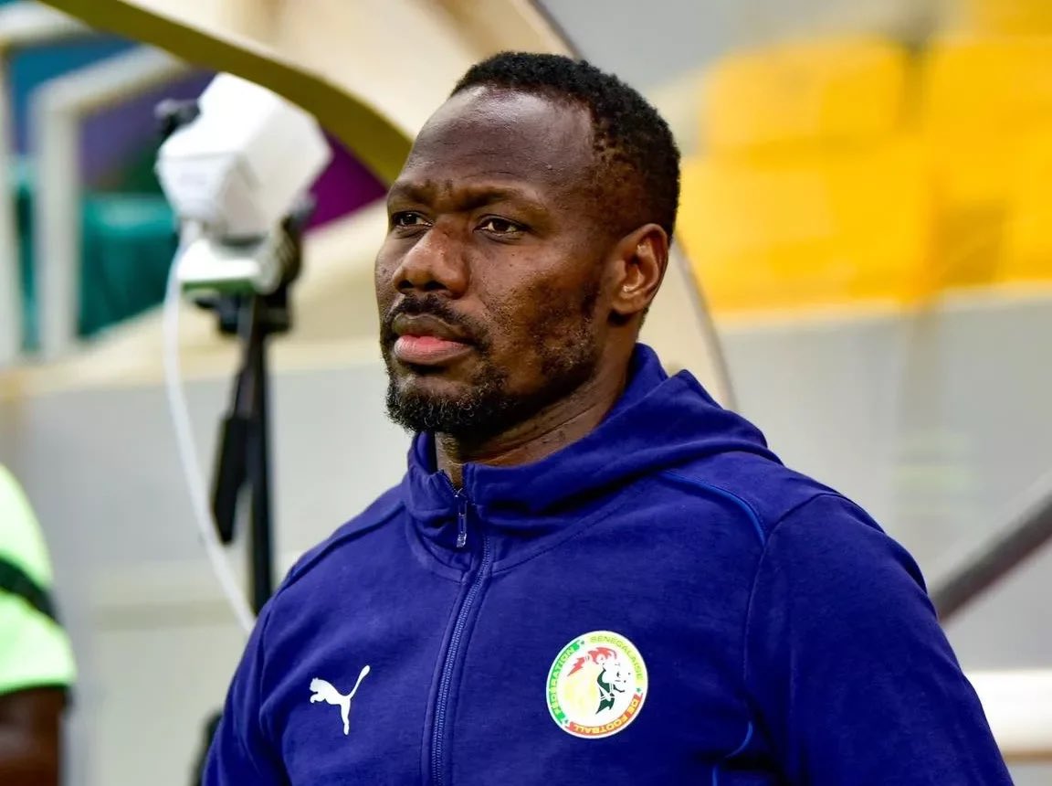ABDUUUFAAAAL's tweet photo. Être aussi nul, aussi arrogant, puis venir réclamer 50 millions… il faut quand même oser.

Tu ne mérites absolument rien. https://t.co/ts0HUS1Rsj