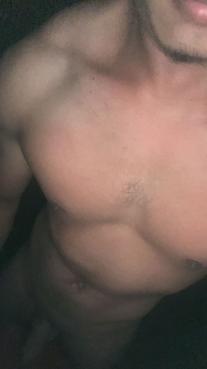 Samuele8ww's tweet photo. Algún bro para comparar vergas o morbosear por chat🔥? https://t.co/rzYhtLAZBa