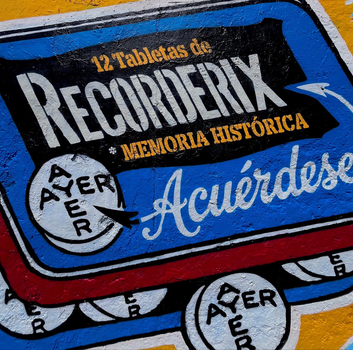 Toxicomano's tweet photo. Ante el aumento del fascismo consuma  tabletas “Recorderix”. 100% pura memoria histórica.
Acuérdese del ayer y no pase más vergüenza… https://t.co/VGHUUUXXLu