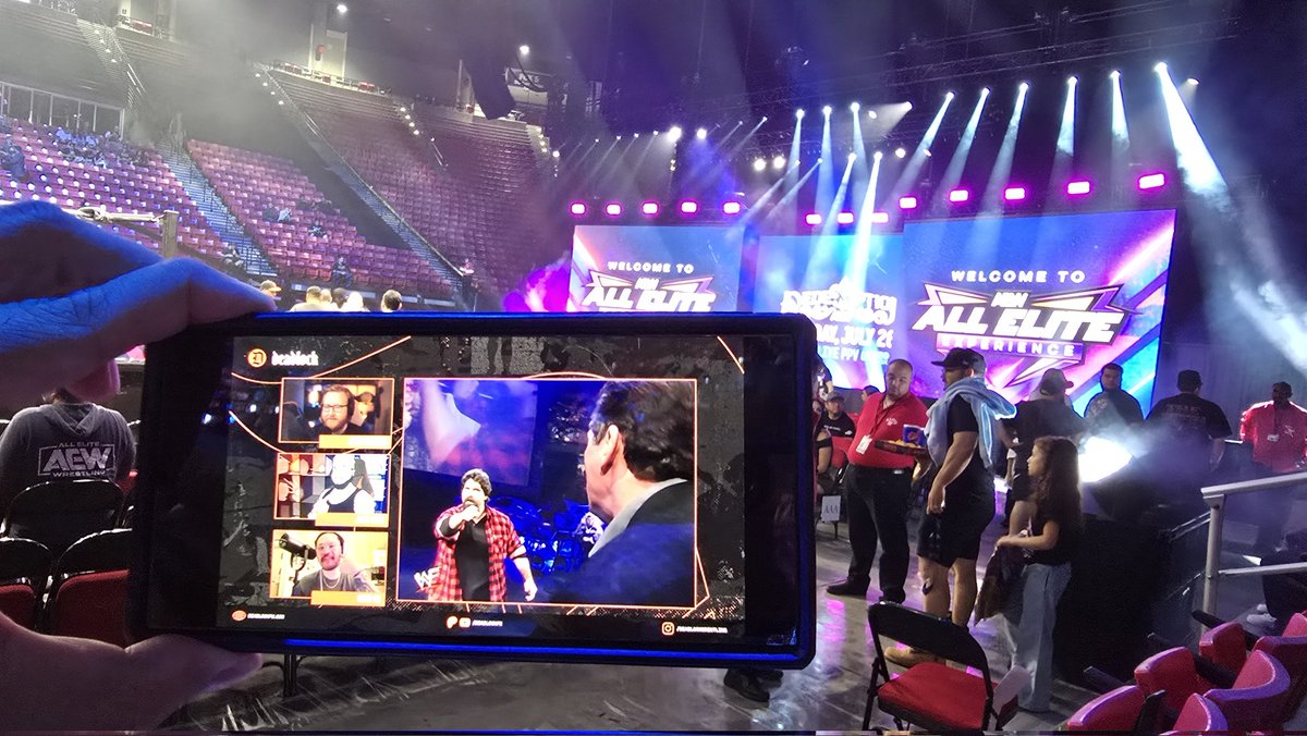 avokuso's tweet photo. boring ahh dynamite + collision taping https://t.co/isD5MKQ7H7