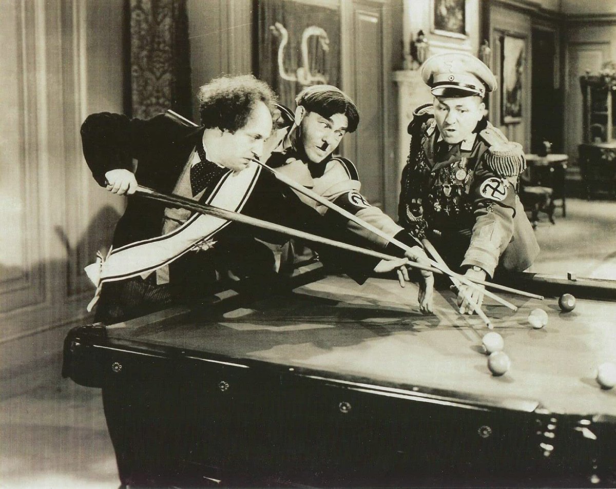 ClownRaynbow's tweet photo. https://t.co/ubW00Pbwap
I’ll Never Heil Again, starring the #threestooges  (Moe, Larry, Curly) with Mary Ainslee, Vernon Dent – originally released July 4, 1941 https://t.co/e4RtfsabPH