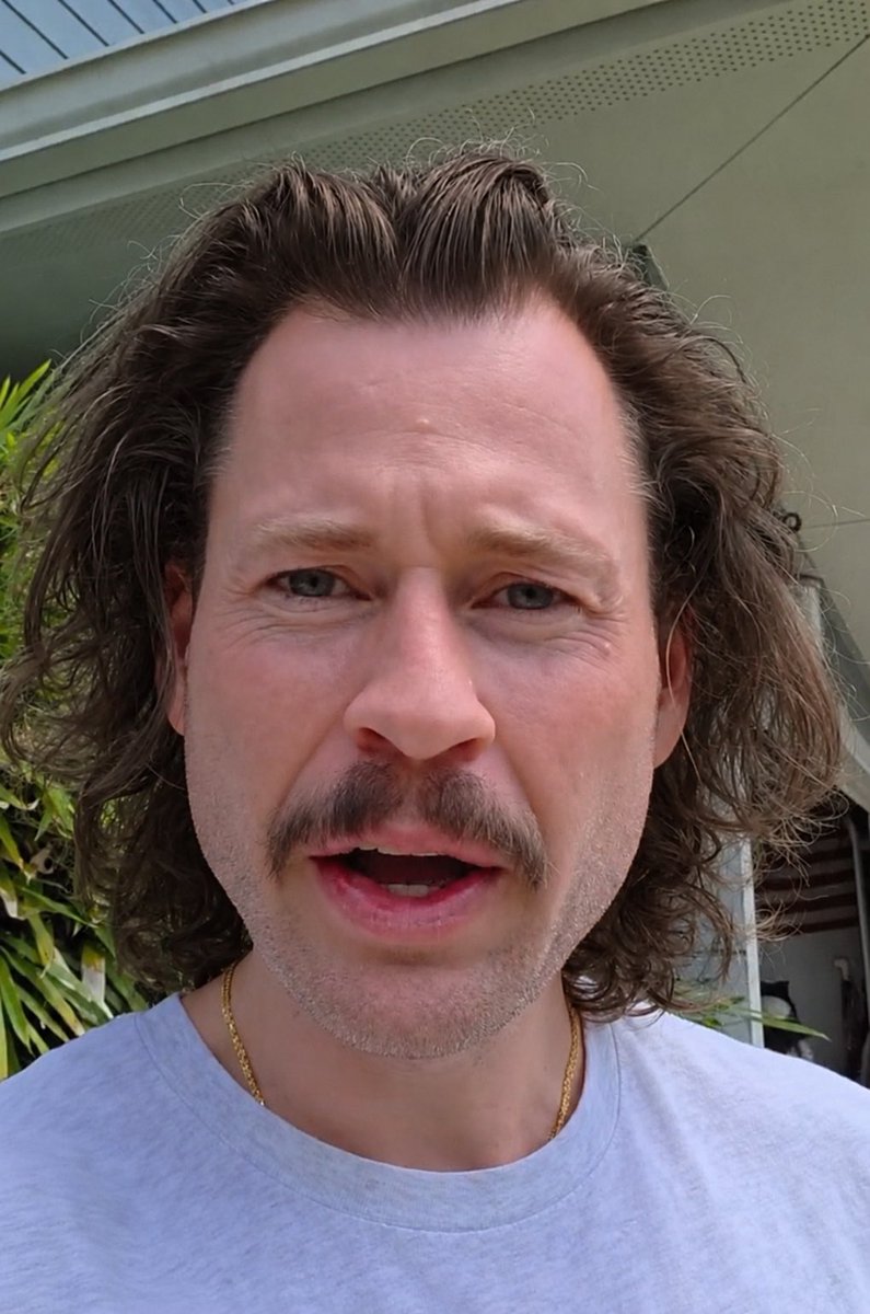 r1bvirus's tweet photo. @GodClosePopeyes He could’ve just been good ol’ uncle Shroyer… Wtf happened to this guy? Was Owen successfully initiated into the Anal First movement? Is this a subconscious cry for help? https://t.co/yeWU2OzesP