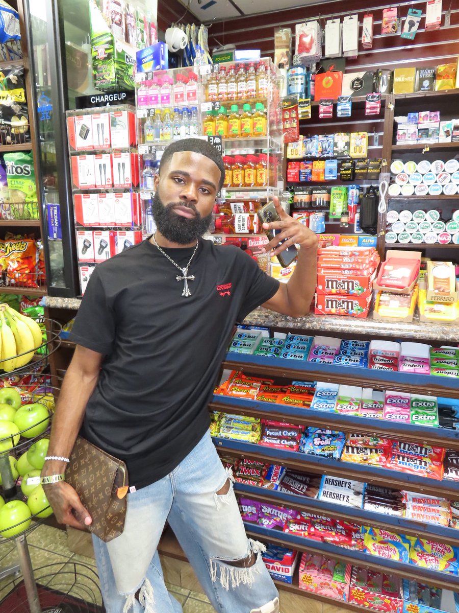 therealnasbenji's tweet photo. NYC Pride 🌟 https://t.co/MqDgrRyC6W