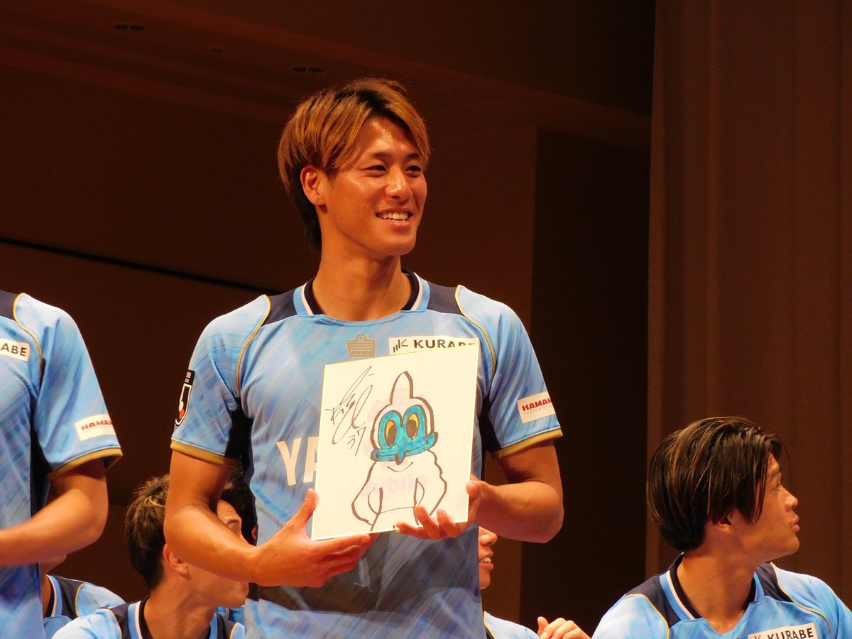 _ri_96's tweet photo. 顔色悪いマッチョなジュビロくん🕺🏻
 #ジュビロ磐田  #jubilo  #川﨑一輝 選手 https://t.co/L6458FbJU9