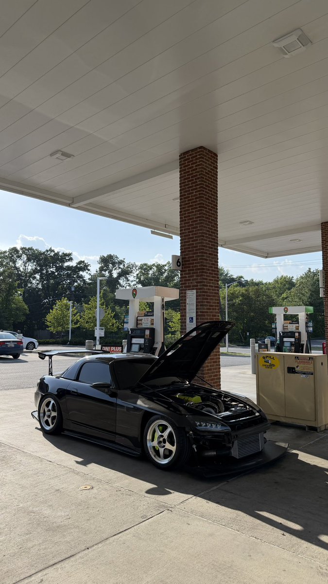tacoboutpics's tweet photo. I like this no front bumper look https://t.co/RXqa3dAosO